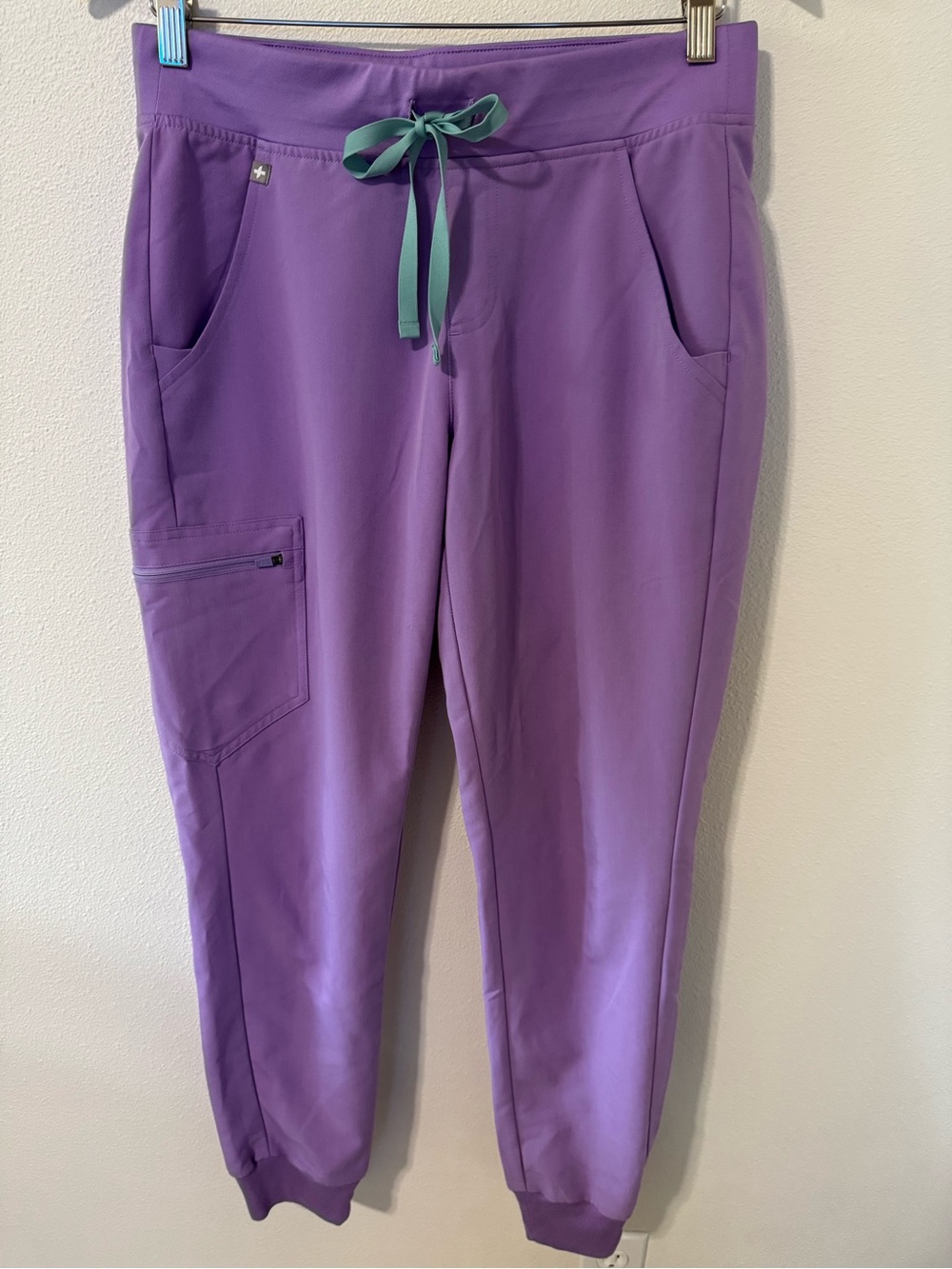 FIGS Zamora High Waisted Jogger Scrub Pants Lavender Purple Medical-Small